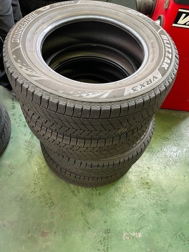 ブリヂストン　VRX3