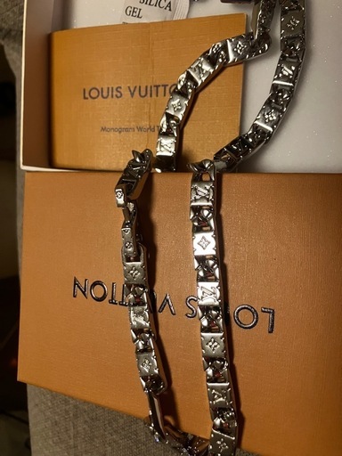 ルイヴィトン　モノグラム　タイドアップ　ネックレス