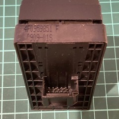 Audi S3 8P 純正 パワーウインドウ用 スイッチ 純正部品 アウディ 内装 電装　部品の画像