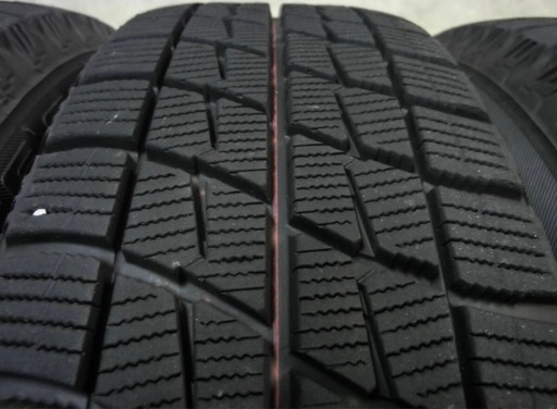 2021年スタッドレス　175/65R15 ５穴　シエンタカローラ