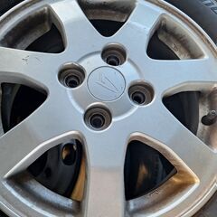 ダイハツ　純正ホイルと155/65/14スタッドレスの画像