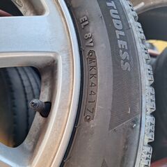 ダイハツ　純正ホイルと155/65/14スタッドレスの画像