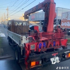 三菱クレーン車の画像