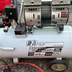 コンプレッサー、サブタンク、リールの画像