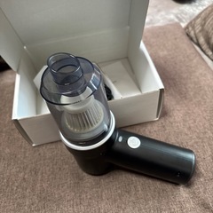 コンパクト掃除機新品です😊の画像