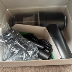 コンパクト掃除機新品です😊の画像