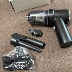 コンパクト掃除機新品です😊の画像