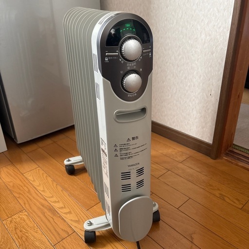 お取引中: 山善オイル\nヒーター(1200/700/500W 3段階切替式)(温度調節機能付)(24時間入切タイマー付) ホワイト DO-TL124(W)