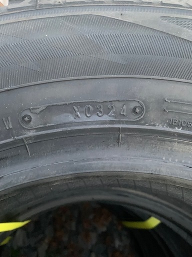 スタッドレスタイヤWINTER　MAXX02