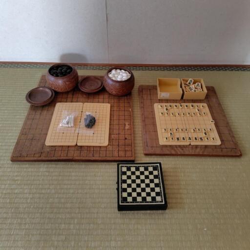 将棋、囲碁、ミニボードゲーム（チェス、オセロ等）