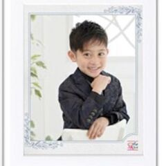 郵送可★スタジオアリス★四つ切り、六つ切り★デザインフォト④(フレーム付)1万円相当超のプレゼント券の画像