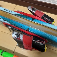 ジャンク品　スキー板　ストックの画像