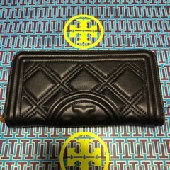 未使用品　トリーバーチ　長財布
