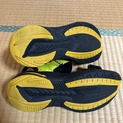 子供靴の画像