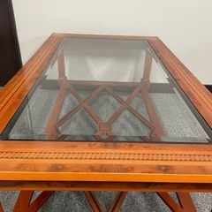 アンティーク　ガラステーブル　ローテーブル　輸入家具の画像