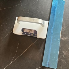 フローリング貼付等の道具？の画像