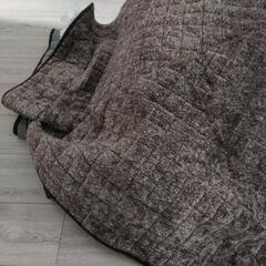 茶系ラグの画像