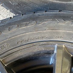 ★スタッドレスタイヤ 195／65R15 の画像