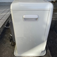 石油ファンヒーターの画像