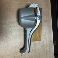 ハンディージューサー（果物搾り器）の画像