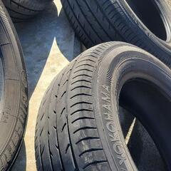 ヨコハマ ブルーアース 195/65R15 中古タイヤ 4本セット 2020年製 26週 サマータイヤ 2本7分山 2本3部山 ☆徳島市または徳島市周辺は無料配達します！ の画像