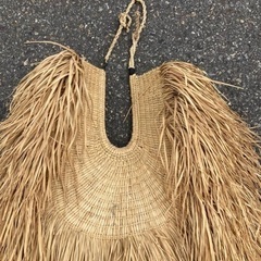 雨蓑　源-1 藁蓑　蓑　古民具　昭和レトロ　アンティーク 手作り　貴重品の画像