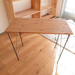 アンティークの板を使った折りたたみデスク（90cm✕40cm）
