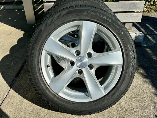 ゴルフ6ヴァリアント スタッドレスタイヤ&アルミホイール 205/55 R16