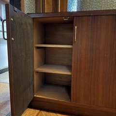 収納家具　天然木の画像