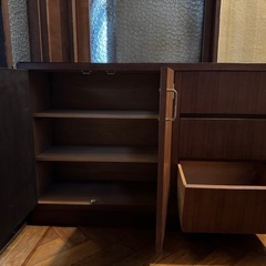 収納家具　天然木の画像