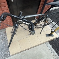 自転車 クロスバイクの画像