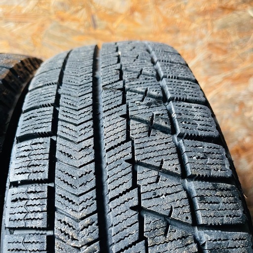 バリ山　BRIDGESTONE VRX 155/65R13スタッドレス  タイヤ　2019年製　13インチ