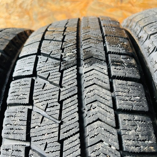 バリ山　BRIDGESTONE VRX 155/65R13スタッドレス  タイヤ　2019年製　13インチ