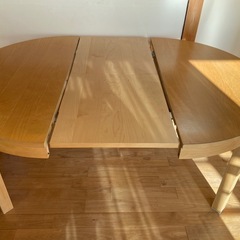 伸縮円形テーブル　IKEA　 の画像