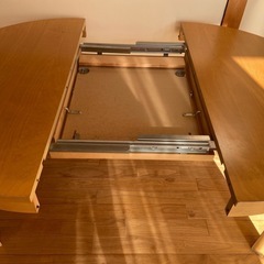 伸縮円形テーブル　IKEA　 の画像