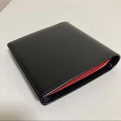✨新品✨牛革 折り畳み財布　黒×赤　プレゼント　贈り物　高品質　大容量