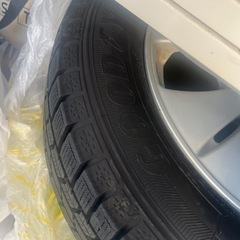 グッドイヤー　スタッドレスタイヤ4本セットの画像