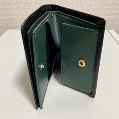 ✨新品✨牛革 折り畳み財布　黒×緑　プレゼント　贈り物　高品質　大容量の画像