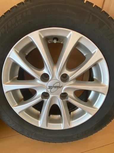購入者確定しました　スタッドレスタイヤ4本セット　175/65/R14