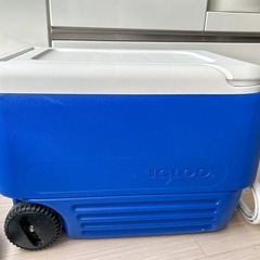 IGLOO(イグルー) キャスター付きクーラーボックス (36L...
