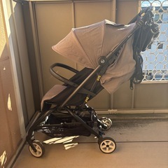 cybex ベビーカー　EEZY S2