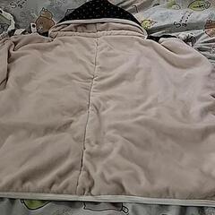 抱っこひも防寒ケープの画像
