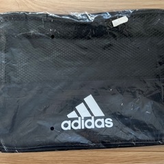 adidas シューズケース