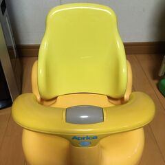 アップリカ　バスチェア