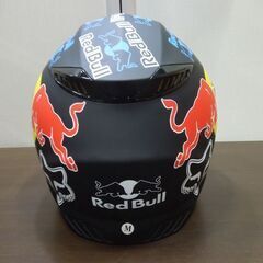 観賞用 レプリカ RedBull フルフェイス ヘルメット Mサイズ バイク オートバイ 二輪 ジェット オブジェ レッドブル 札幌市 新道東店の画像