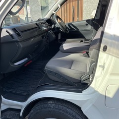 ハイエース.ハイフルーフ.h28年式.75000キロ.車中泊仕様の画像
