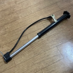 引渡し日11/30または12/2のみ　自転車空気入れの画像