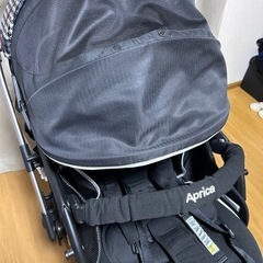 アプリカ　ベビーカーの画像