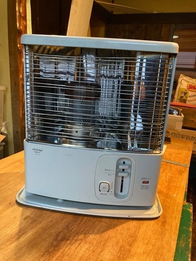 トヨトミ　石油ストーブ　ポータブル　RS-L21. 99年製　動作確認済み　札幌市中央区