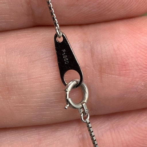 エメラルド　ネックレス　pt900 1.56ct 5.3g